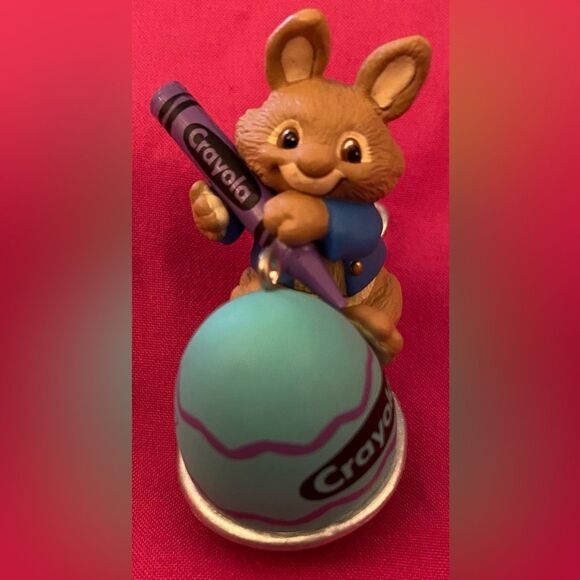 Easter Hallmark Keepsake Ornament 1997 Eggs-pert Artist Crayola Crayon Bunny Egg - Picture 4 of 7